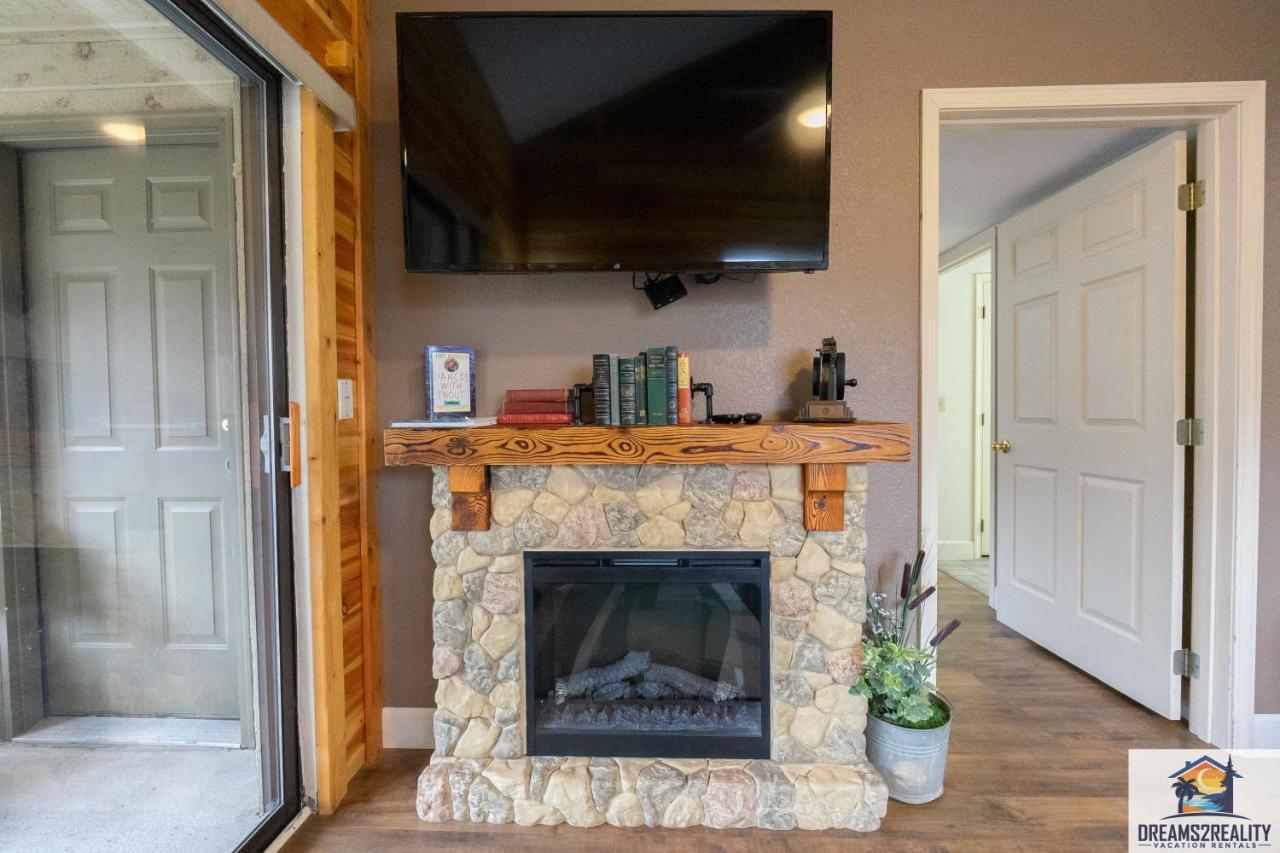 3Br Condo With Lake View - Trout Fishing - Playground - 2 Pools - Free Tickets Included - Pr69-9 Branson Exterior photo